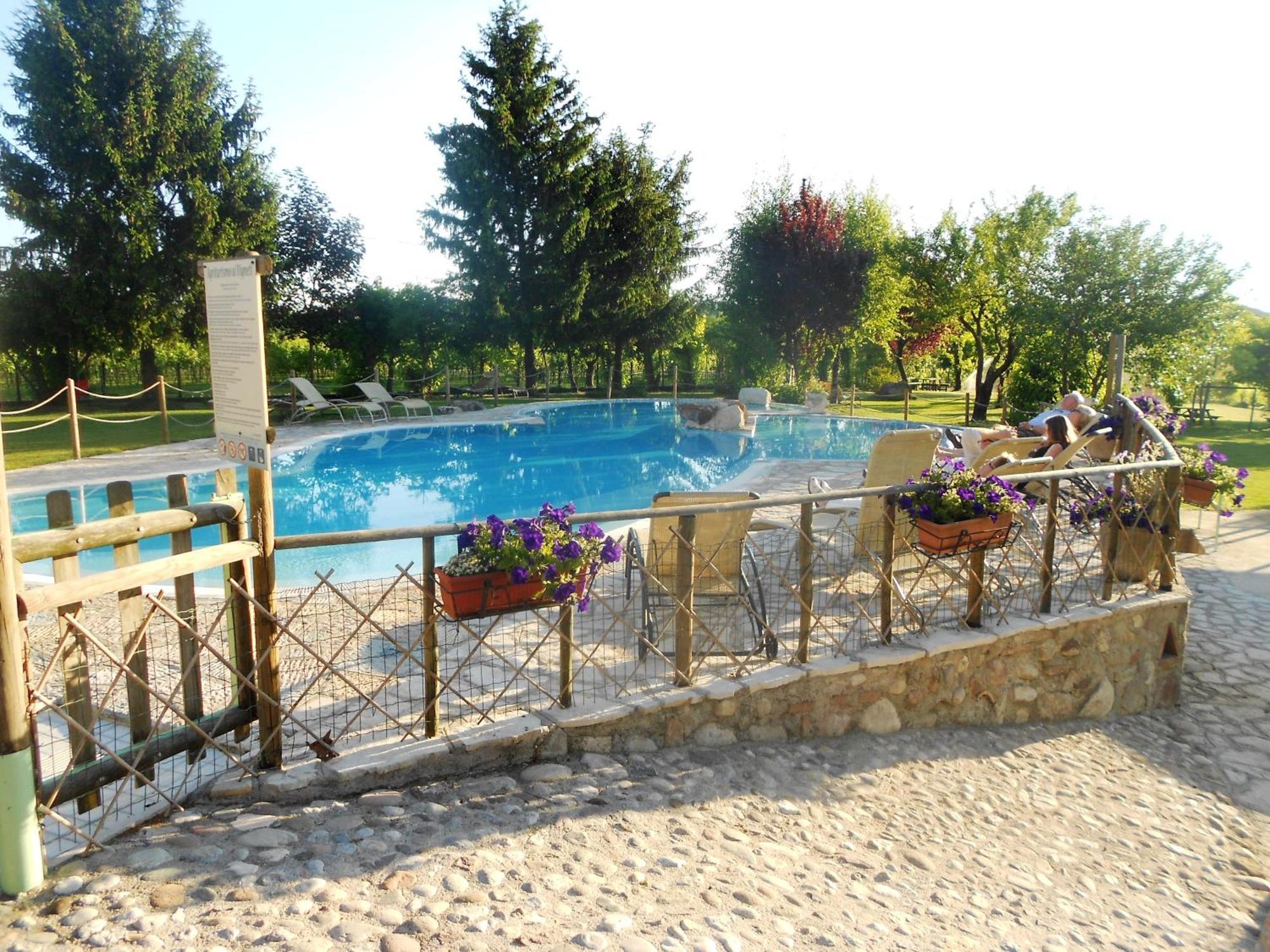 Agriturismo Ai Vigneti Ponti sul Mincio Exterior photo
